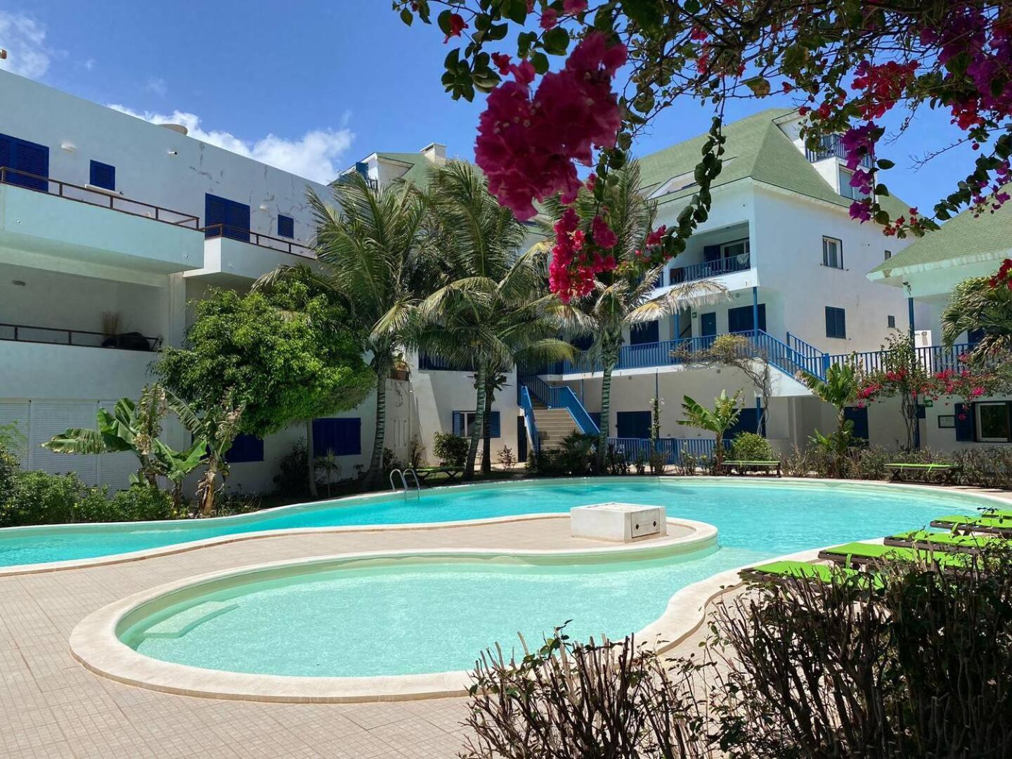 Leme Bedje Two Bedroom - By Bobbywashere Santa Maria Exterior photo